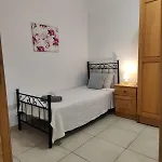 Grand Seaside Apartment, 3 Bedrooms - 4 Bathrooms * Is-Sellum