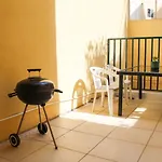 Grand Seaside Apartment, 3 Bedrooms - 4 Bathrooms Διαμέρισμα