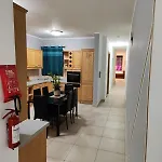 Grand Seaside Apartment, 3 Bedrooms - 4 Bathrooms * Is-Sellum