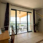 Grand Seaside Apartment, 3 Bedrooms - 4 Bathrooms