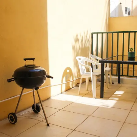 Grand Seaside Apartment, 3 Bedrooms - 4 Bathrooms דירה