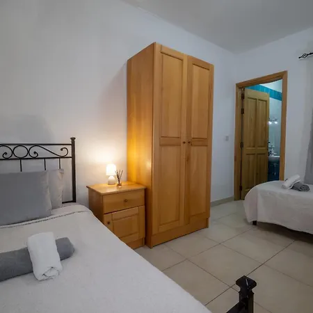 アパート Grand Seaside Apartment, 3 Bedrooms - 4 Bathrooms Is-Sellum