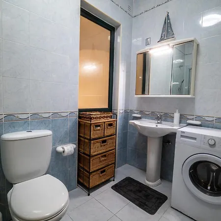 Grand Seaside Apartment, 3 Bedrooms - 4 Bathrooms