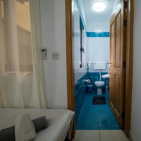 Grand Seaside Apartment, 3 Bedrooms - 4 Bathrooms דירה