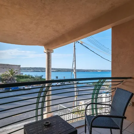 Grand Seaside Apartment, 3 Bedrooms - 4 Bathrooms