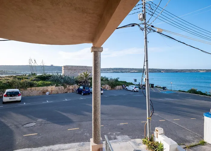 Grand Seaside Apartment, 3 Bedrooms - 4 Bathrooms Διαμέρισμα Is-Sellum