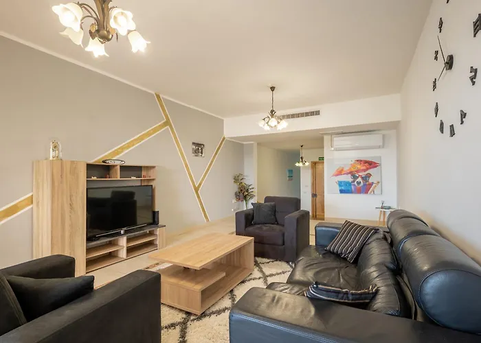 Apartment Grand Seaside Apartment, 3 Bedrooms - 4 Bathrooms Is-Sellum